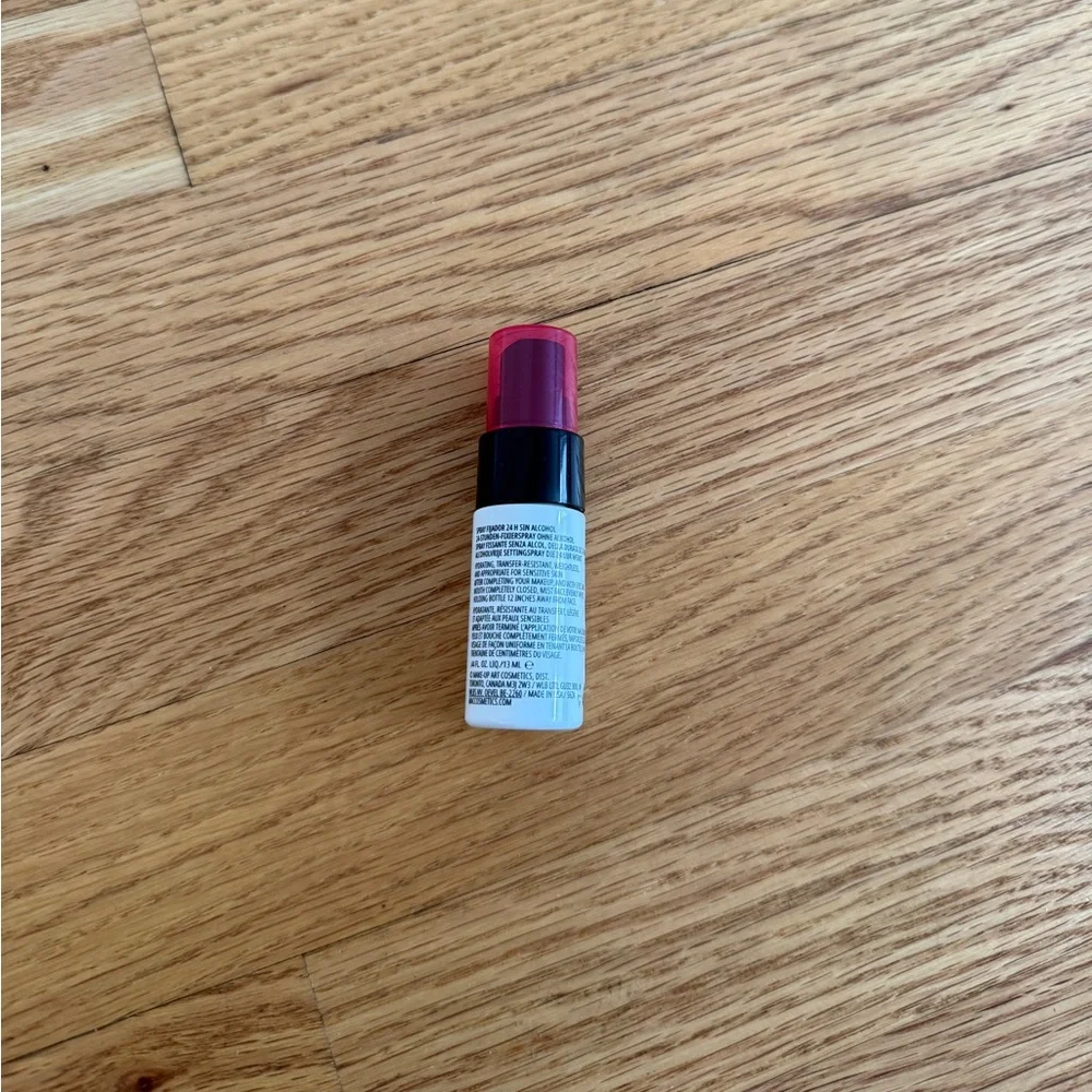 Mac fix+ stay over 24 hour setting spray